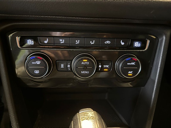 Volkswagen Tiguan 12 of 17
