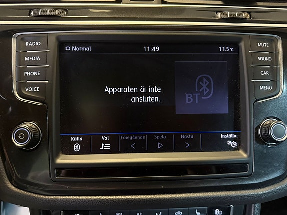 Volkswagen Tiguan 14 of 17