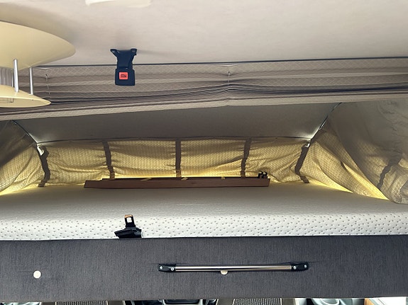 Bürstner I 725 AVIANO Queensbed & 3,0 l motor med kamkedja 20 of 20
