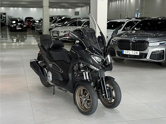 Kymco CV3 550i Värmehandtag Bluetooth Nyservad Nya däck fram