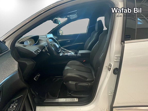 Peugeot 3008 8 of 14
