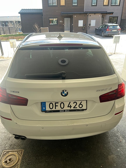 BMW 520d 4 of 5