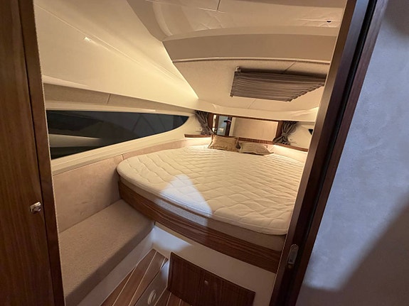Marex 330 Scandinavia 2026 Volvo Penta D6 480/Dpi 8 of 12