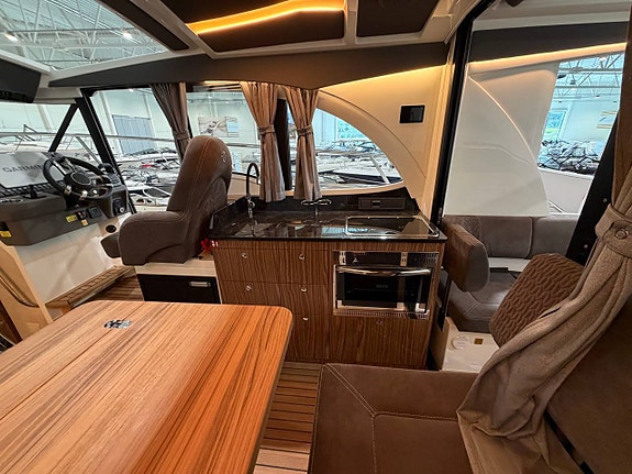 Marex 330 Scandinavia 2026 Volvo Penta D6 480/Dpi 4 of 5