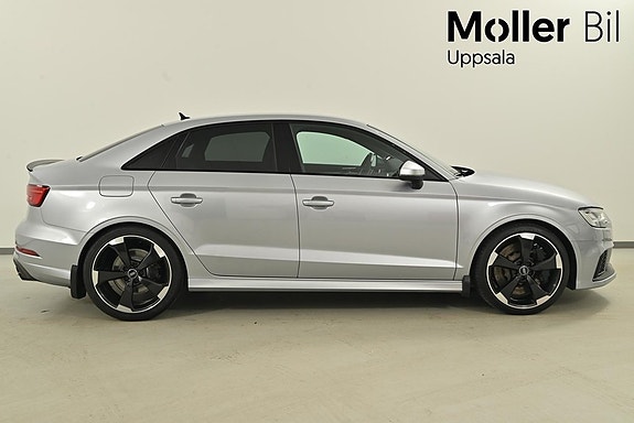 Audi RS3 2 of 5