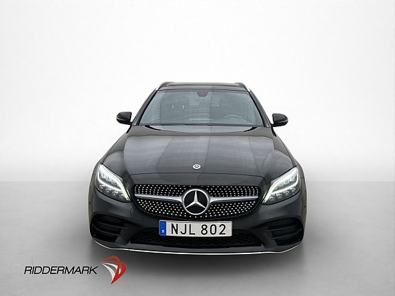 Mercedes-Benz C200 2 of 5