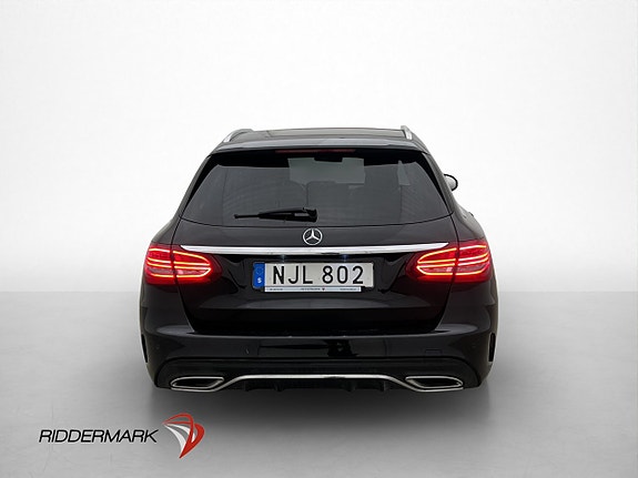 Mercedes-Benz C200 7 of 30
