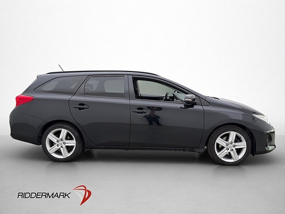 Toyota Auris 9 of 28