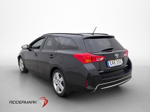 Toyota Auris 6 of 28