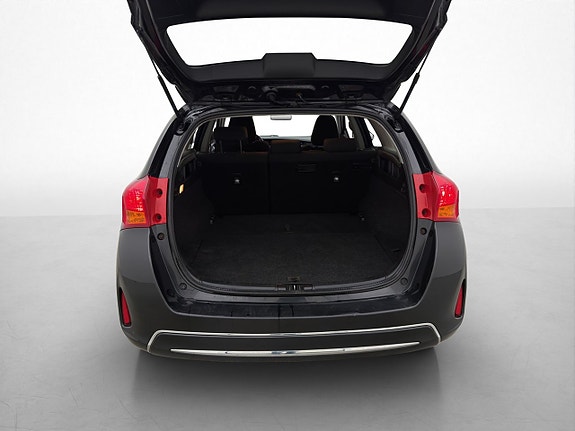 Toyota Auris 24 of 28