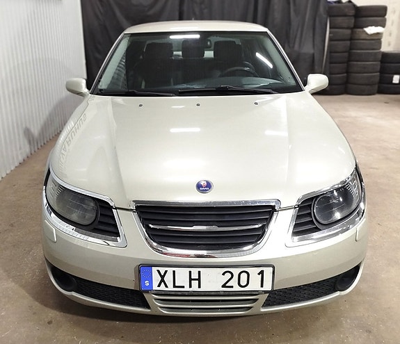 Saab 9-5 9 of 27