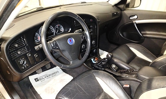 Saab 9-5 11 of 27