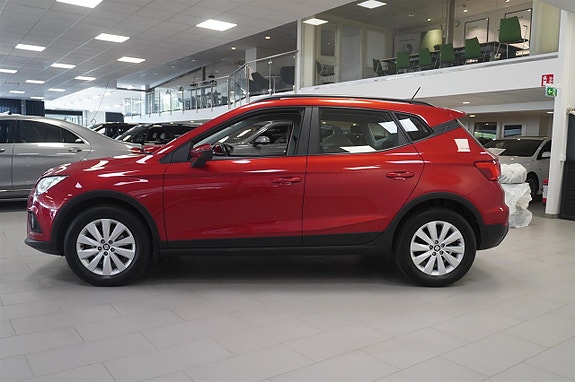 Seat Arona 3 of 5