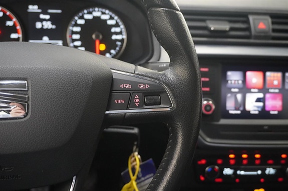 Seat Arona 14 of 16