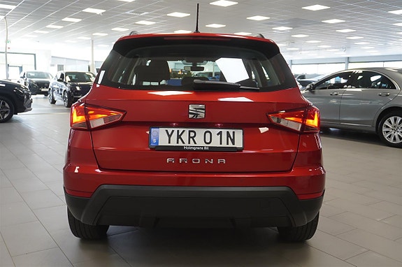 Seat Arona 4 of 5