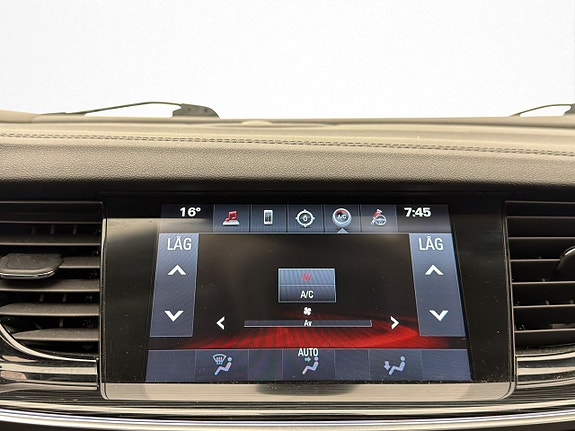 Opel Insignia 21 of 30