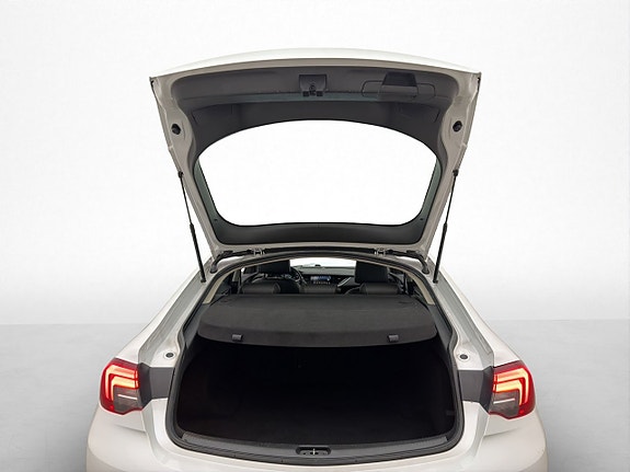 Opel Insignia 28 of 30