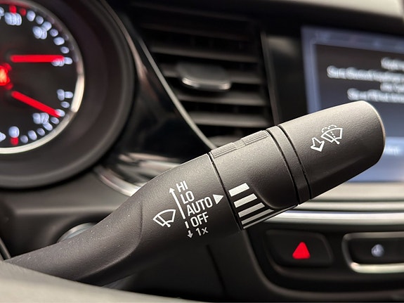 Opel Insignia 17 of 30