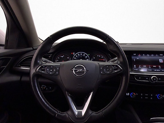 Opel Insignia 13 of 30