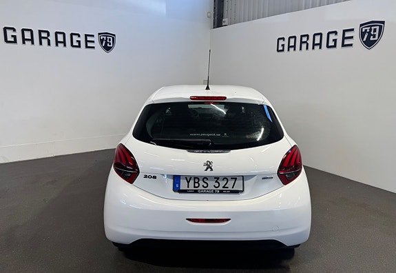 Peugeot 208 7 of 23