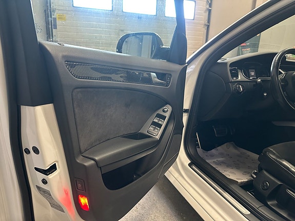 Audi A4 8 of 19