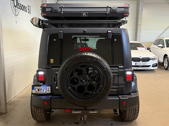 Jeep Wrangler Unlimited 5 of 5