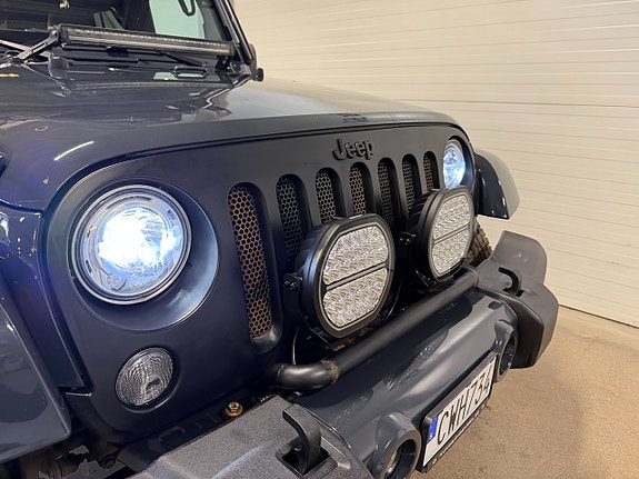 Jeep Wrangler Unlimited 24 of 24