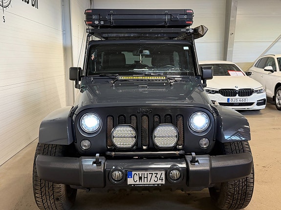Jeep Wrangler Unlimited 9 of 24