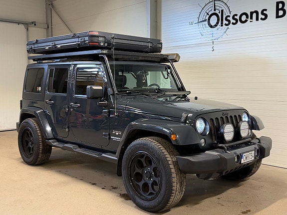 Jeep Wrangler Unlimited 8 of 24
