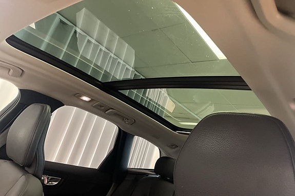 Volvo XC60 15 of 18