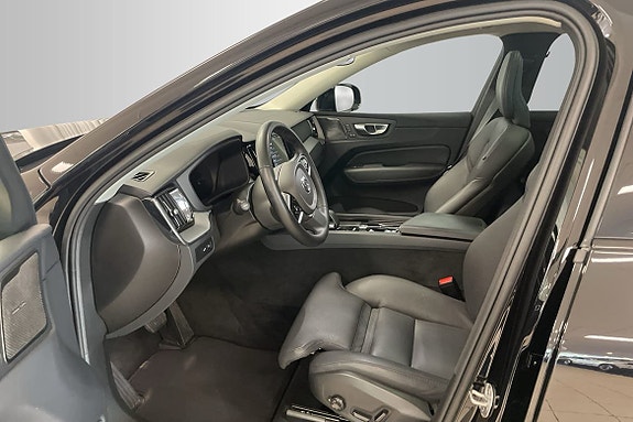 Volvo XC60 10 of 18
