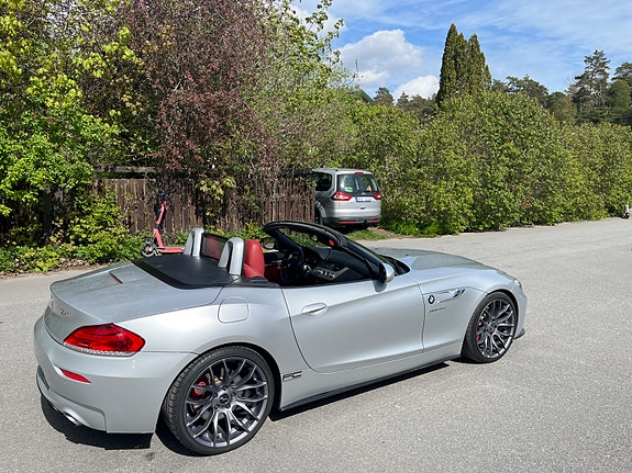 BMW Z4 2 of 5