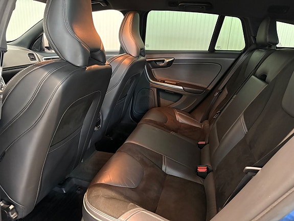 Volvo V60 16 of 19