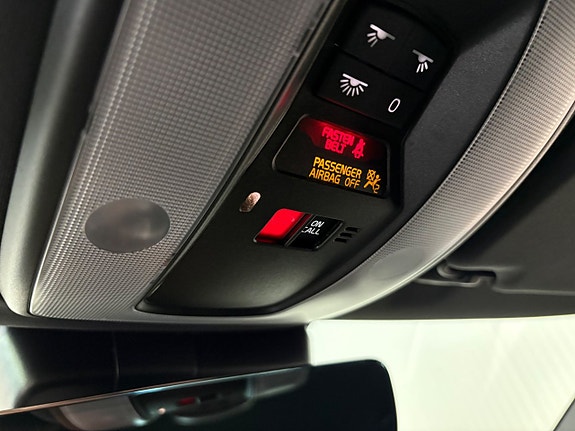 Volvo V60 15 of 19