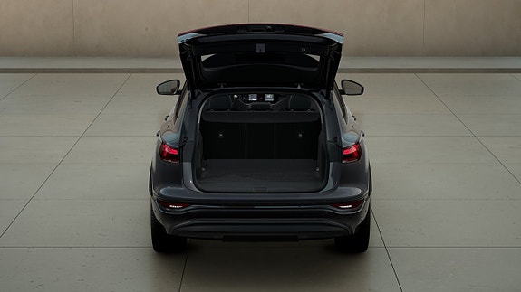 Audi Q6 e-tron 7 of 11