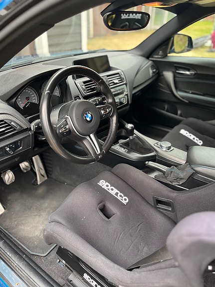BMW M2 6 of 9