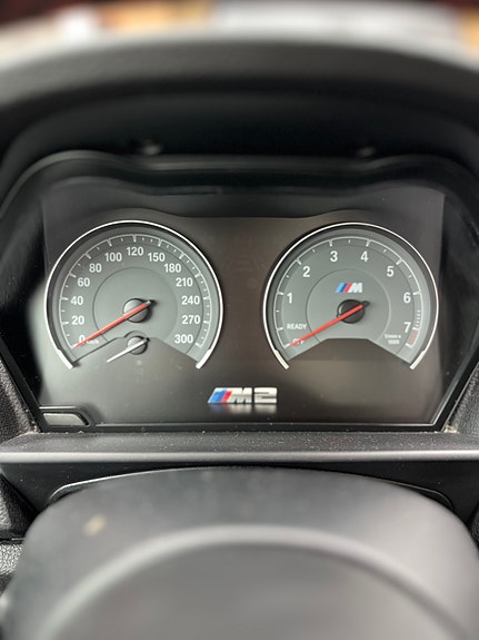 BMW M2 8 of 9