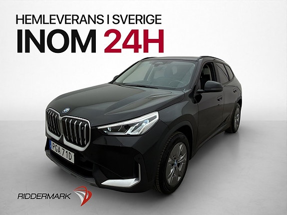 BMW iX1 4 of 30
