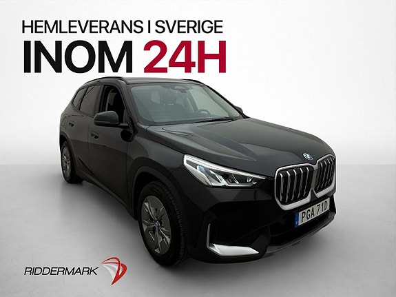 BMW iX1 4 of 30
