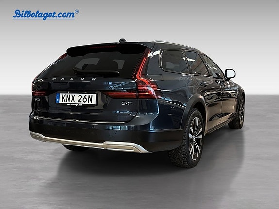 Volvo V90 Cross Country 8 of 23