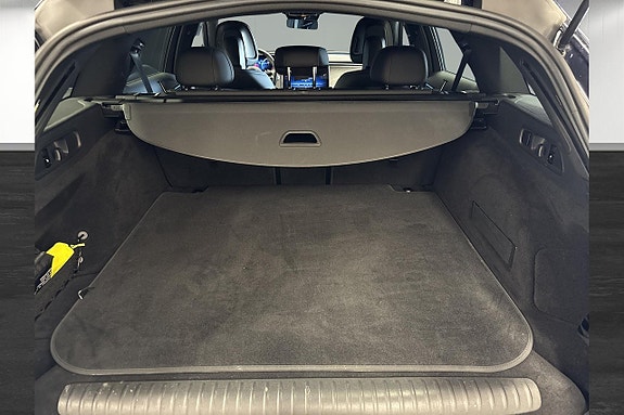 Mercedes-Benz E300 8 of 22