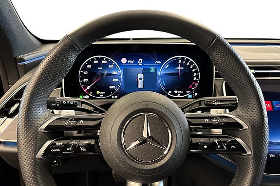 Mercedes-Benz E300 11 of 22