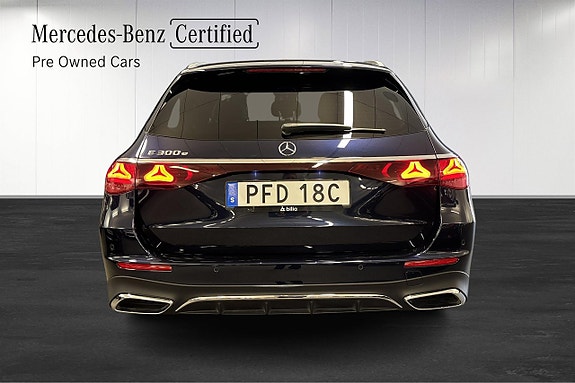 Mercedes-Benz E300 7 of 22