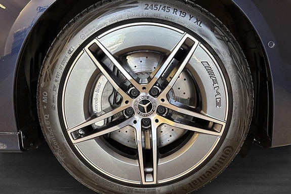 Mercedes-Benz E300 9 of 22