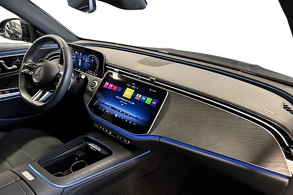 Mercedes-Benz E300 13 of 22