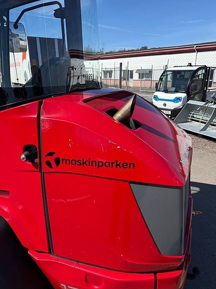 Weidemann 1390 5 of 6