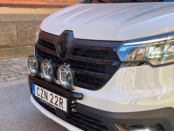 Renault Trafic 5 of 5