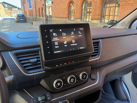 Renault Trafic 19 of 19