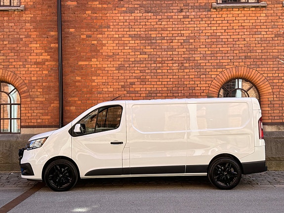 Renault Trafic 3 of 5
