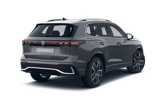 Volkswagen Tiguan 3 of 5